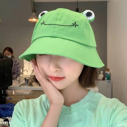 Kawaii Clothing Green Frog Hat Beanie Eyes..